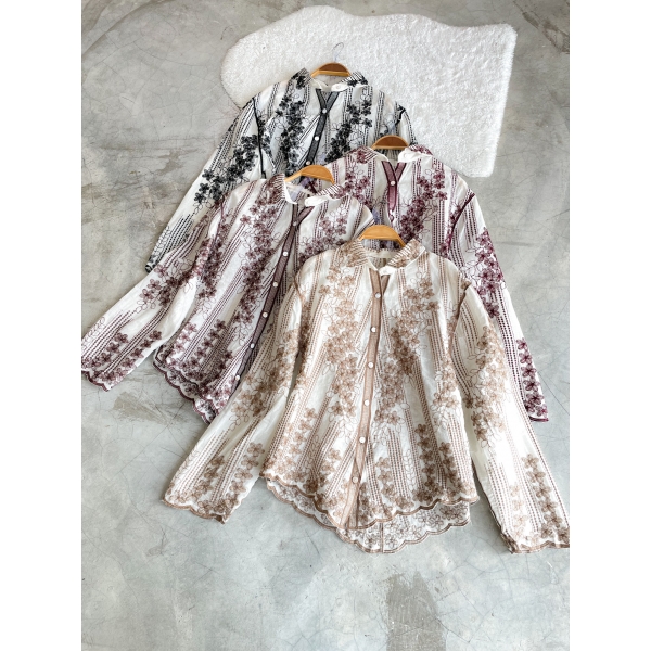 Makayla Embroidery Top